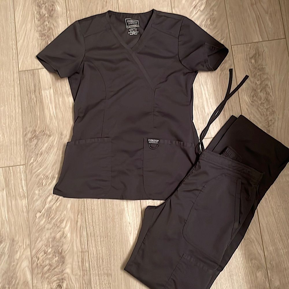 Pewter/dark grey Cherokee scrub set XS tall